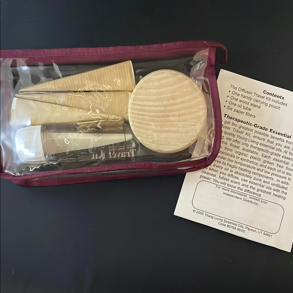 Essential Oils Diffuser Travel Kit with Wooden Diffuser